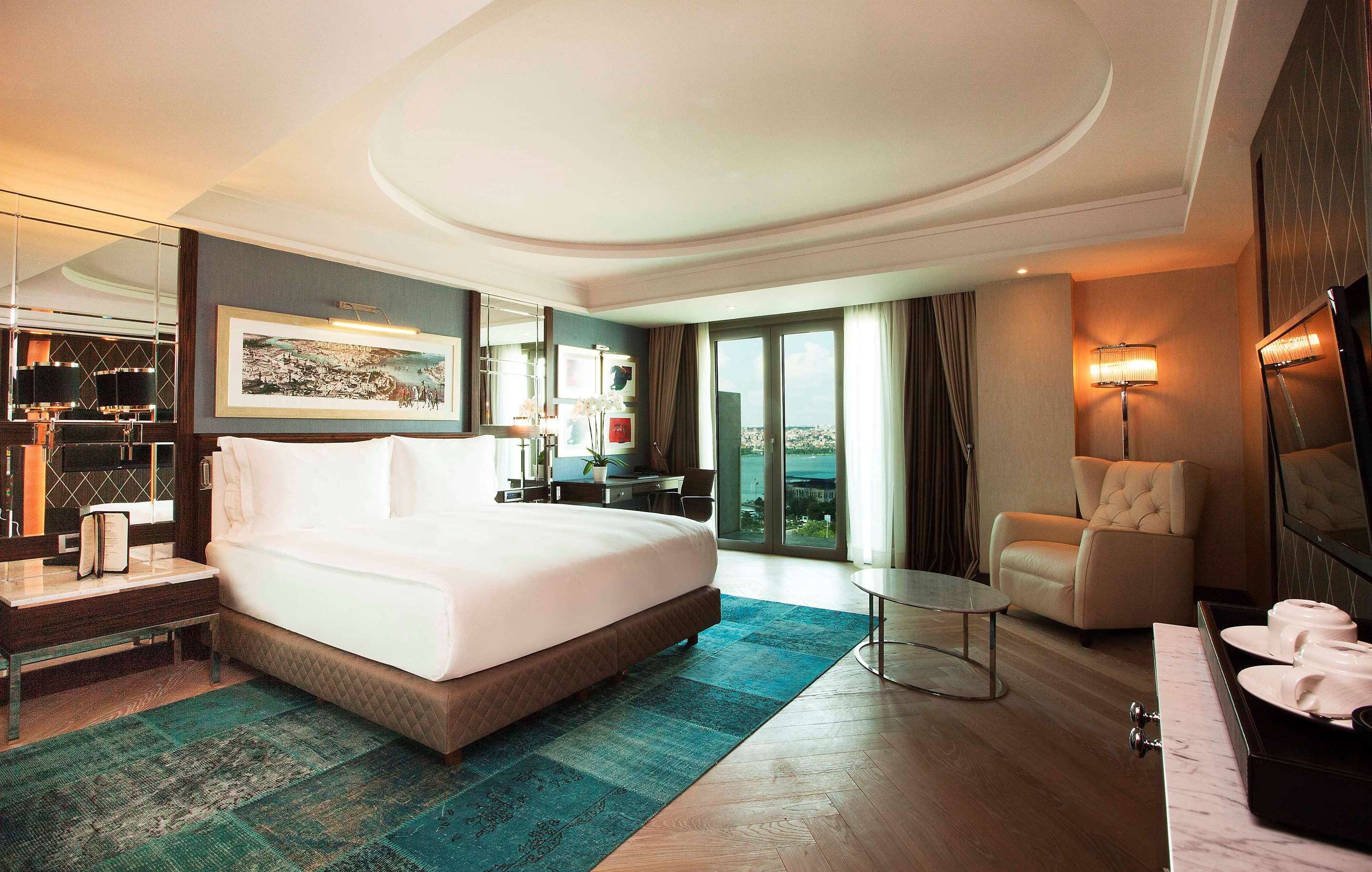Radisson Blu Hotel Istanbul Pera Executive Room