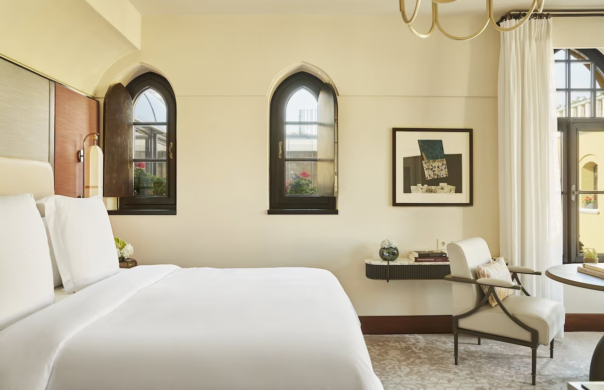 Four Seasons Hotel Istanbul at Sultanahmet - Special Class Улучшенный номер, 1 двуспальная кровать «Кинг-сайз», для некурящих