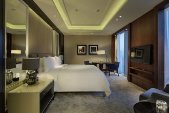 Hilton Istanbul Bomonti Hotel & Conference Center Ambassador King Suite